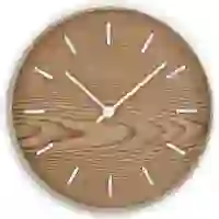 На картинке: Часы настенные Kudo, беленый дуб на белом фоне