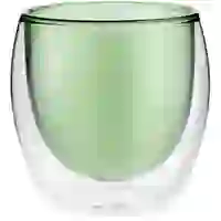 На картинке: Стакан с двойными стенками Glass Bubble, зеленый на белом фоне