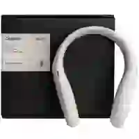 На картинке: Устройство для обогрева шеи с функцией внешнего аккумулятора NW05, белое на белом фоне