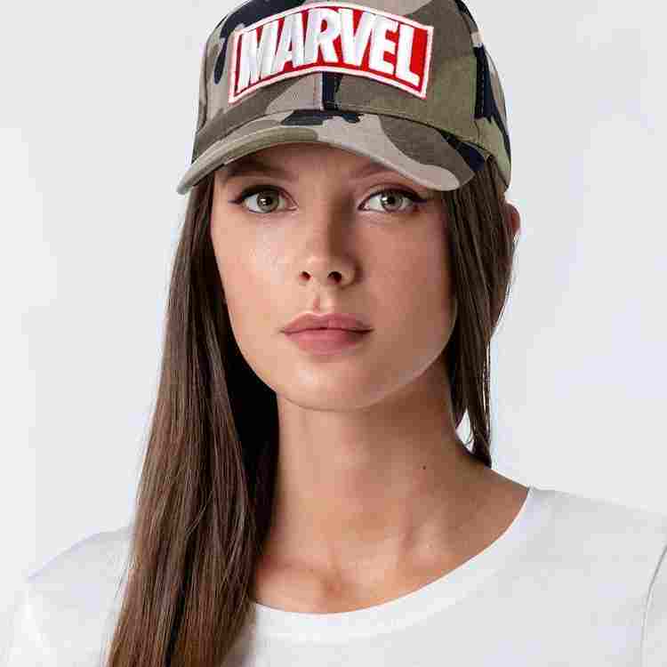 Бейсболка с вышивкой Marvel, камуфляж на белом фоне