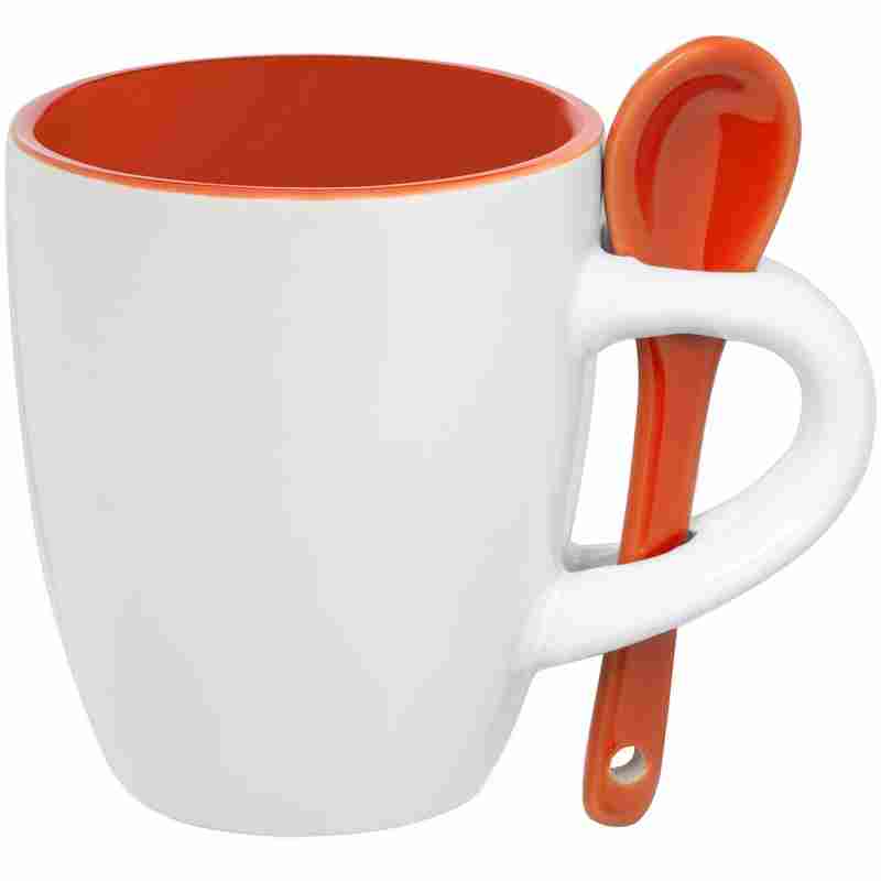 Кофейная кружка Pairy с ложкой, оранжевая на белом фоне