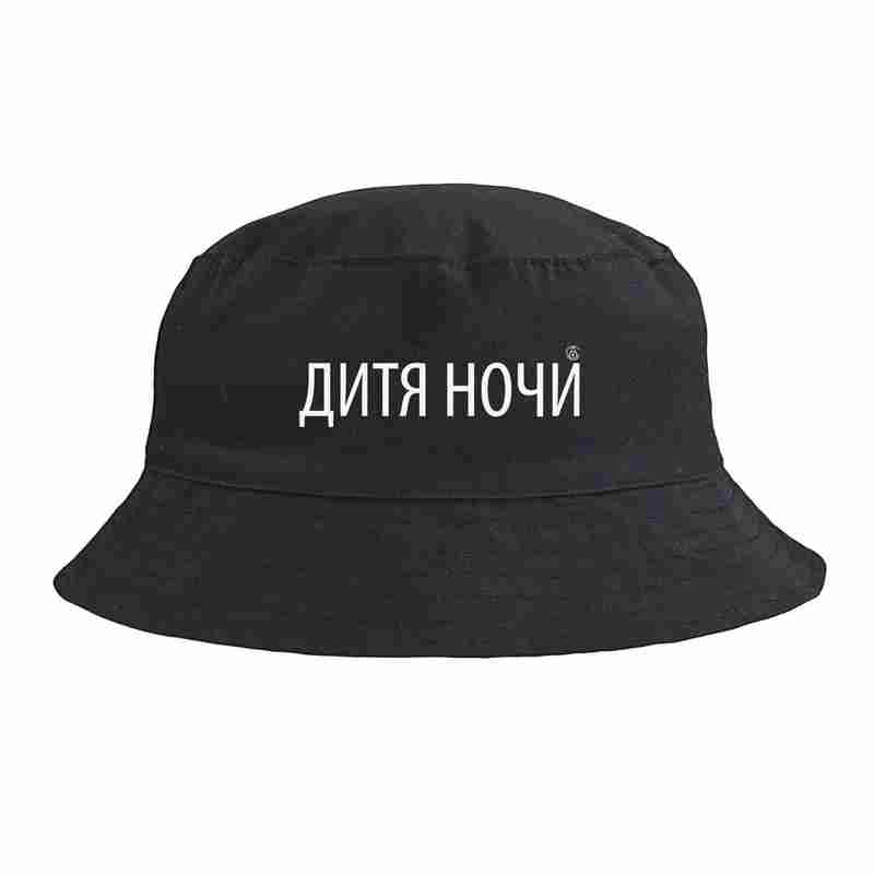 Панама «Дитя ночи» со светящимся принтом, черная на белом фоне